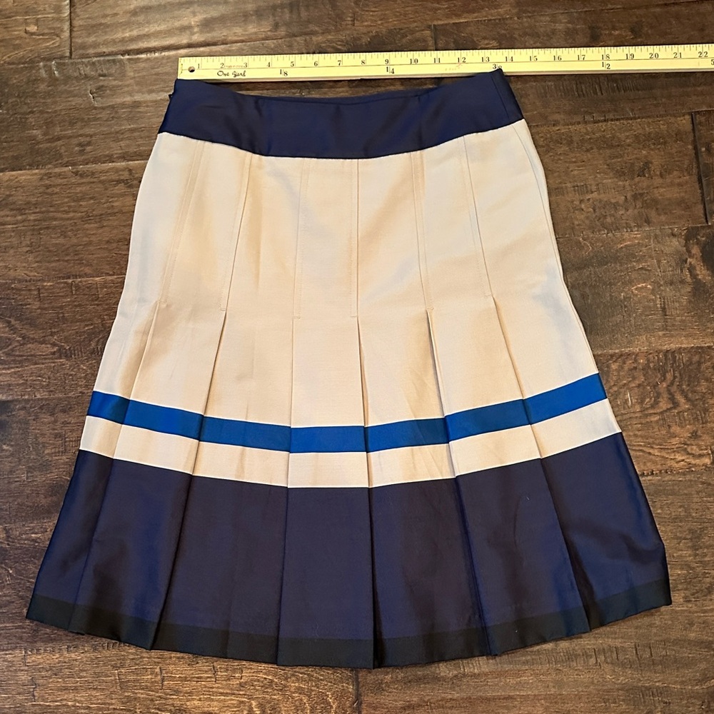 Ann Taylor Navy and Beige A-Line Skirt